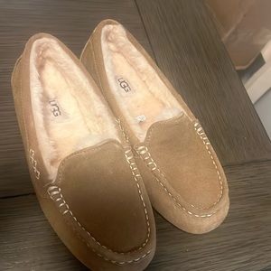 Ugg Ansley women size 7